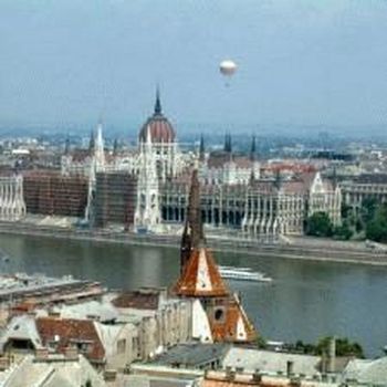 Венгрия запрашивает финансовую помощь у ЕС
